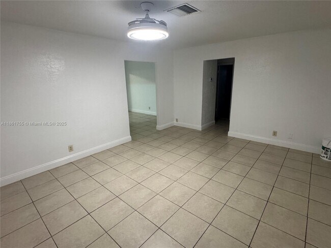 Building Photo - 7205 NW 76th Pl