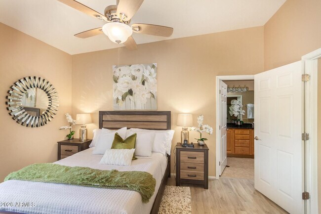 Building Photo - 3341 E Fremont Rd