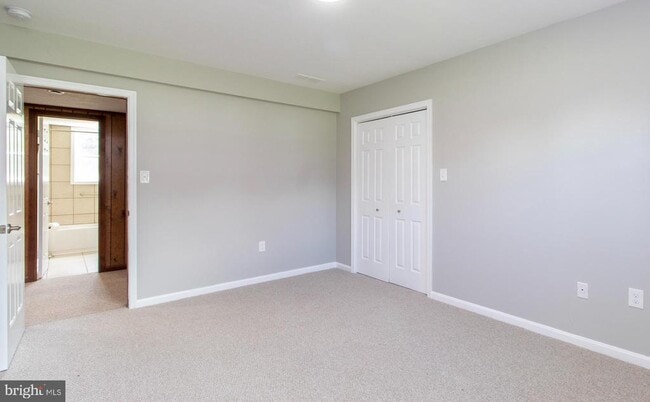 Building Photo - 5084 Sands Rd