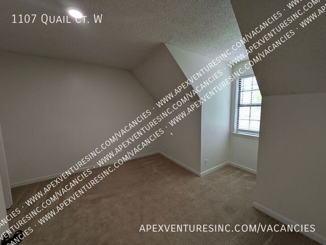 Building Photo - 1107 Quail Ct W