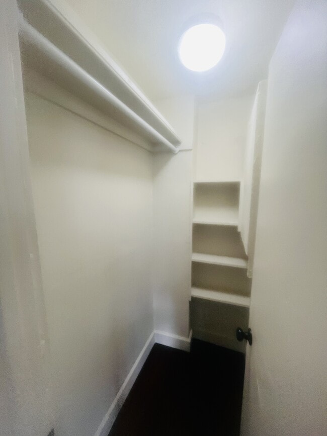 Building Photo - 1148 N Kentucky Ave