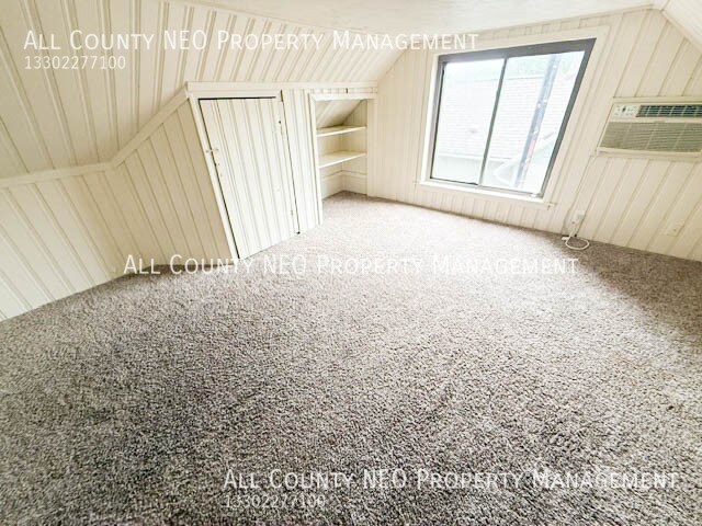 Building Photo - 470 Allyn St