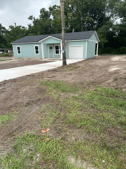 Primary Photo - 2241 Parkin Rd