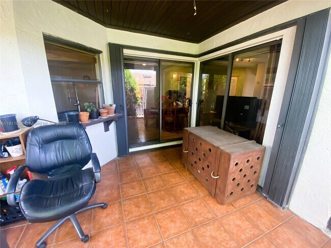 Building Photo - 4825 SW 152nd Ct
