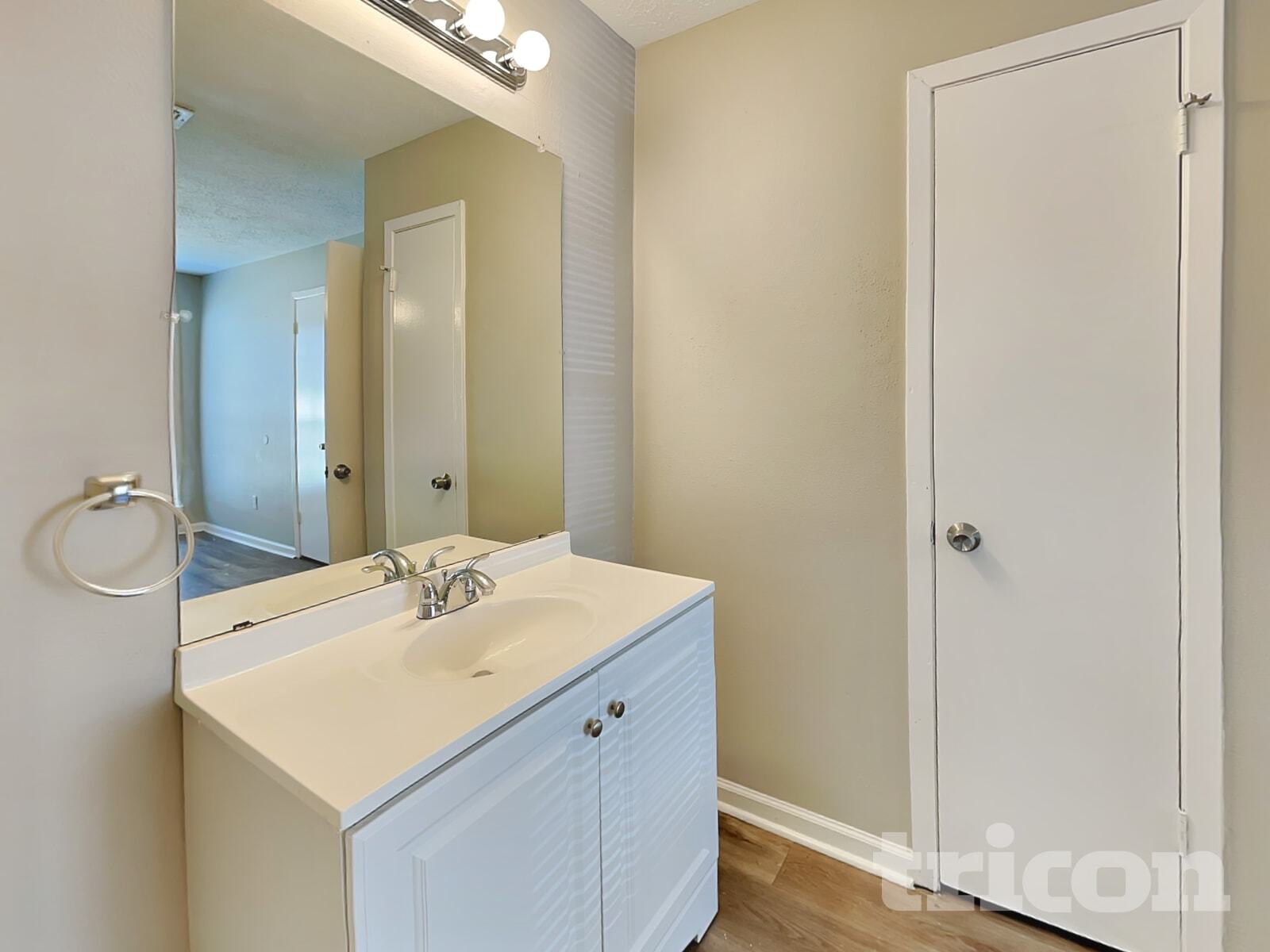 Building Photo - 6826 Blue Ridge Dr