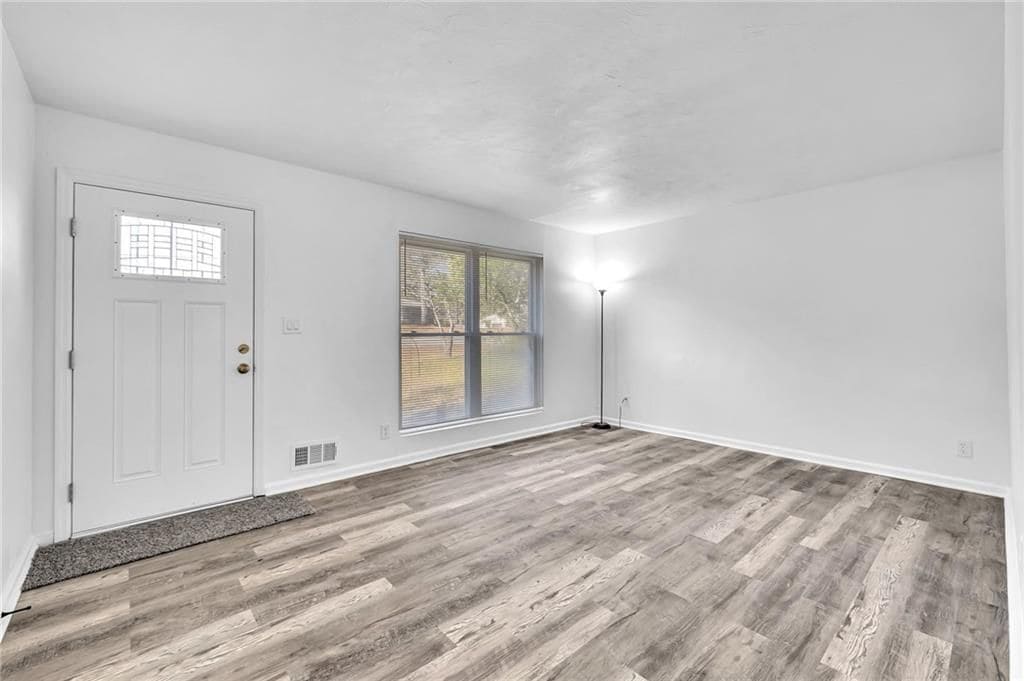 Building Photo - 2356 County Line Rd SW