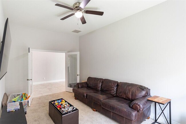 Building Photo - 3034 Hickory Springs Ln