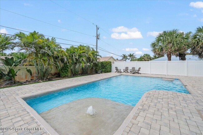 Building Photo - 105 Sea Dunes Dr