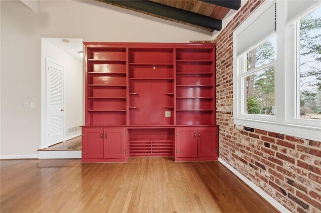 Building Photo - 3302 Wynn Dr