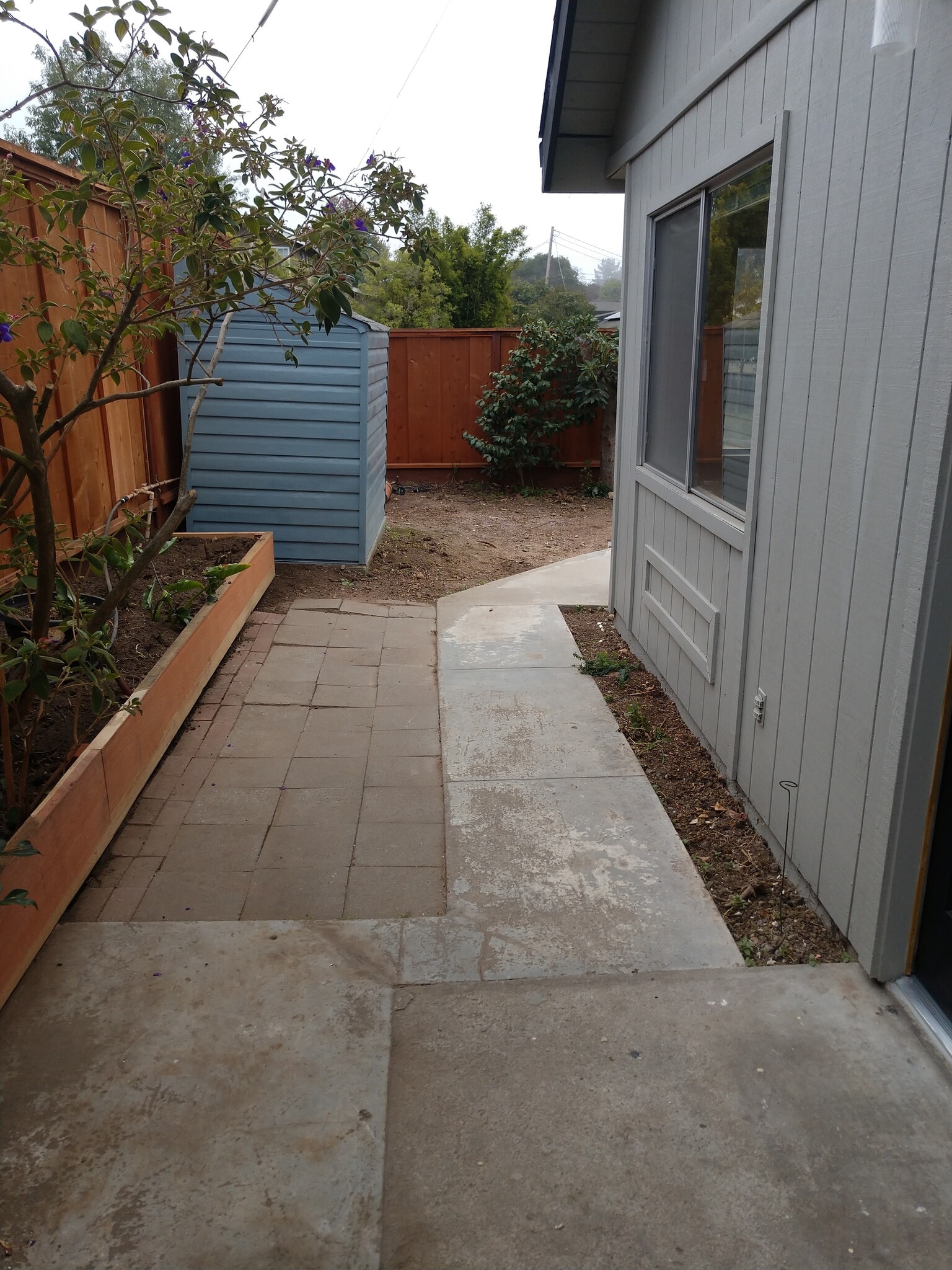 Building Photo - 196 Alturas Way