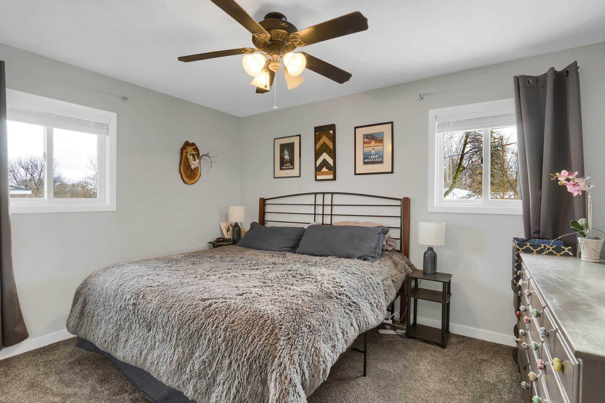 Bedroom 1 - 609 Market St S