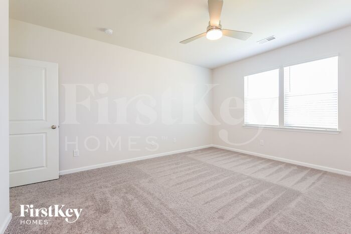 Building Photo - 611 Goldburn Wy