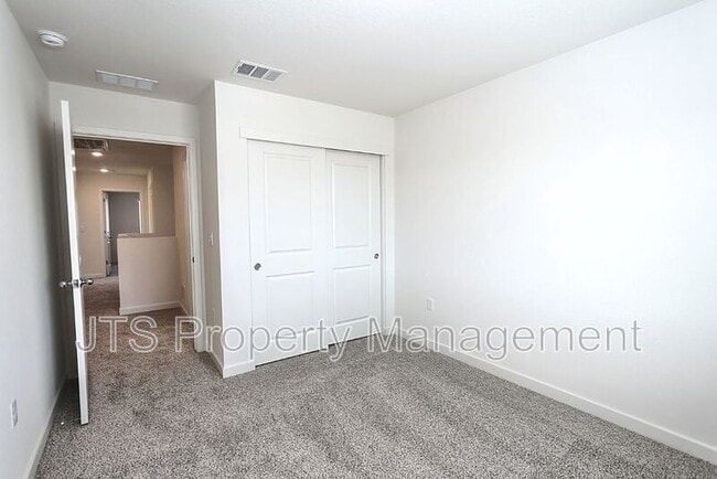 Building Photo - 8312 Whippersnapper Way