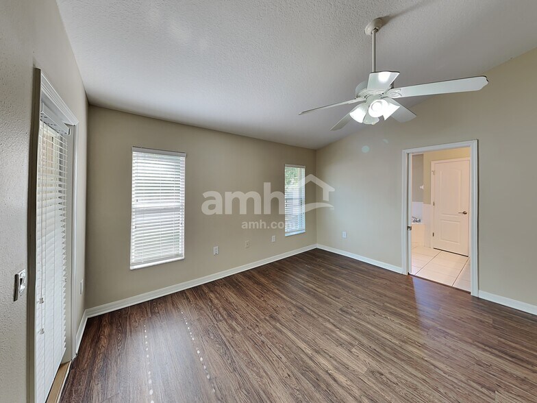 Building Photo - 1012 Cristelle Jean Dr