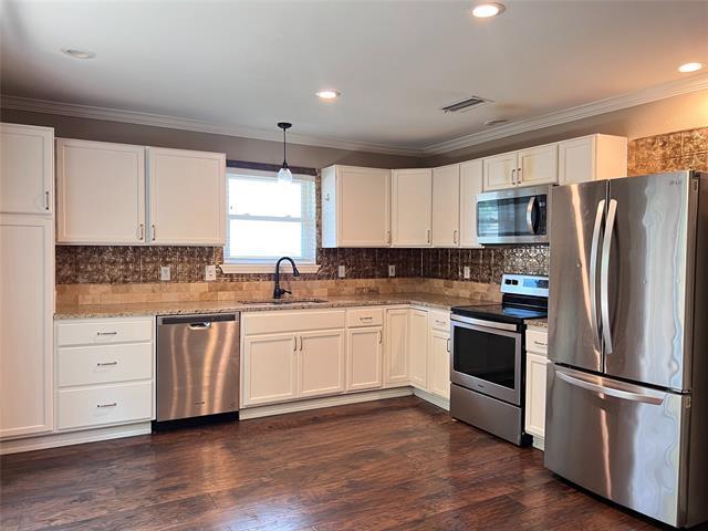 Building Photo - 2212 Placid Dr
