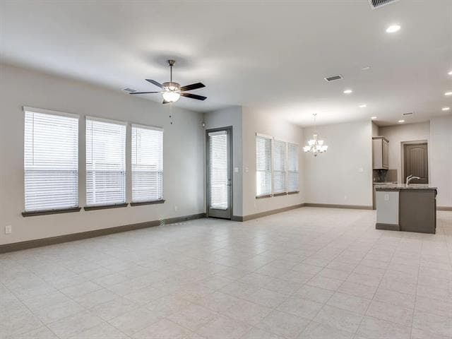 Building Photo - 7629 Regal Ln