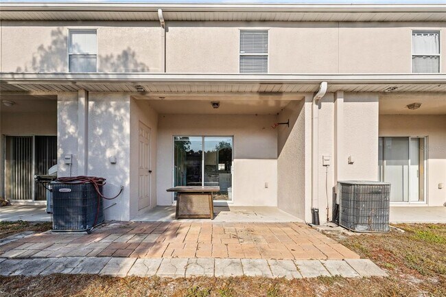 Building Photo - 16302 Swan View Cir