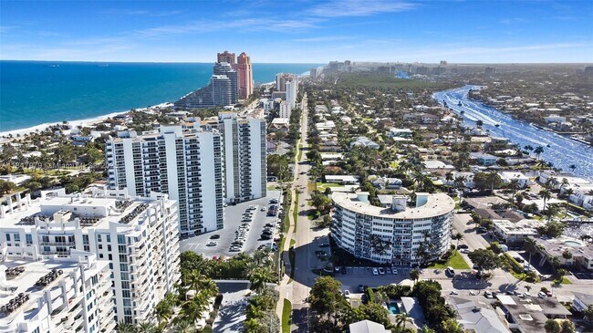 Building Photo - 2715 N Ocean Blvd