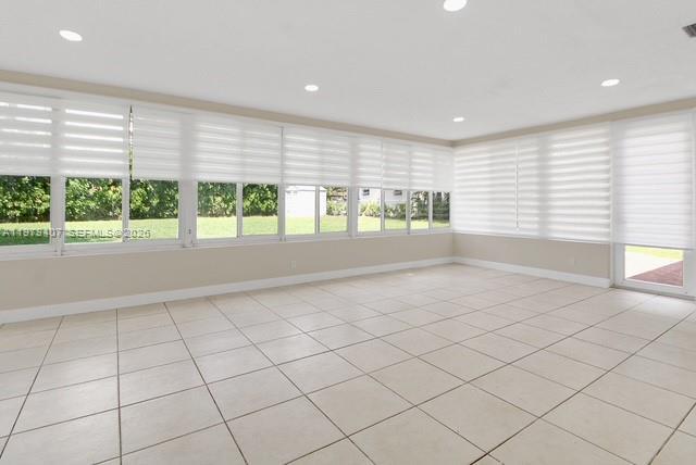 Building Photo - 7325 SW 98th Ct