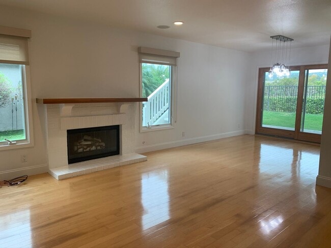 Building Photo - Laguna Niguel Detached Home with Ocean View!