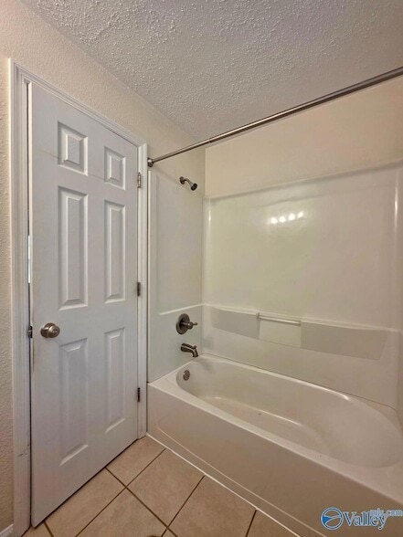 Building Photo - 17439 Morgan Dr