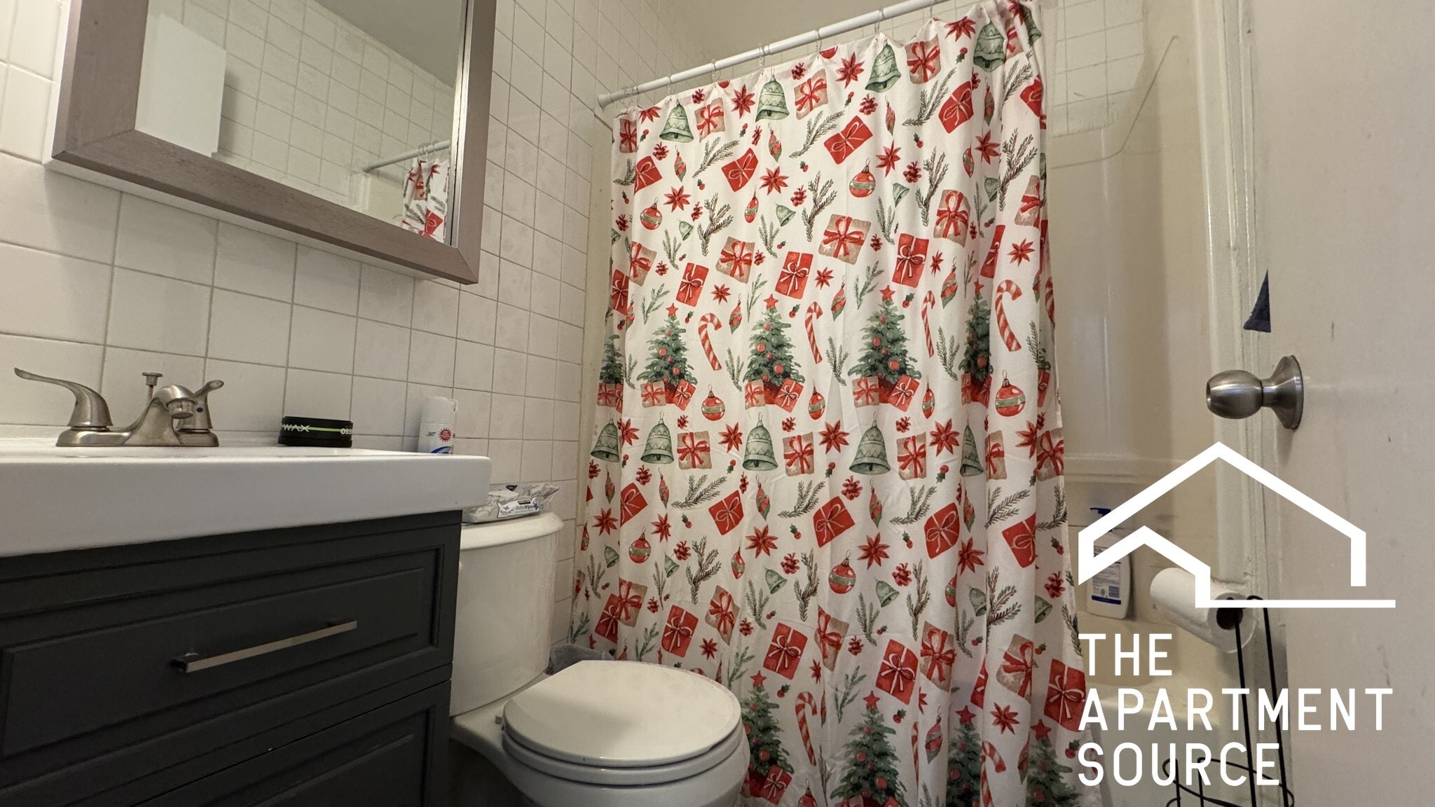 Building Photo - 2642 W Hirsch St