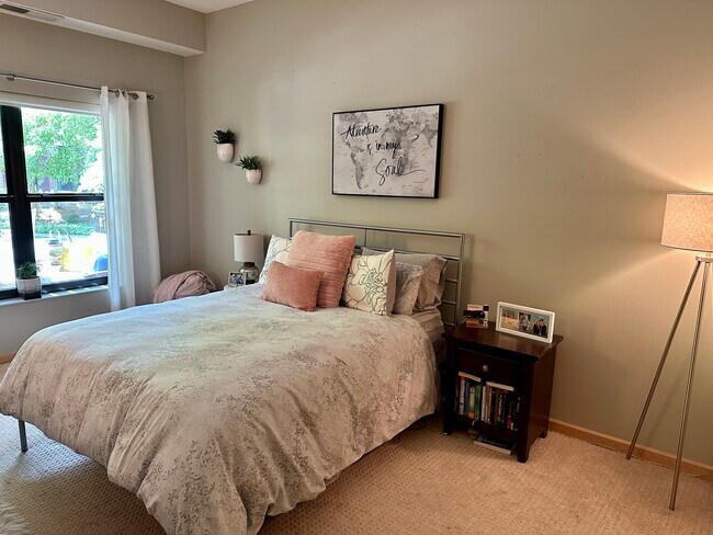 Building Photo - 3707 Grand Way