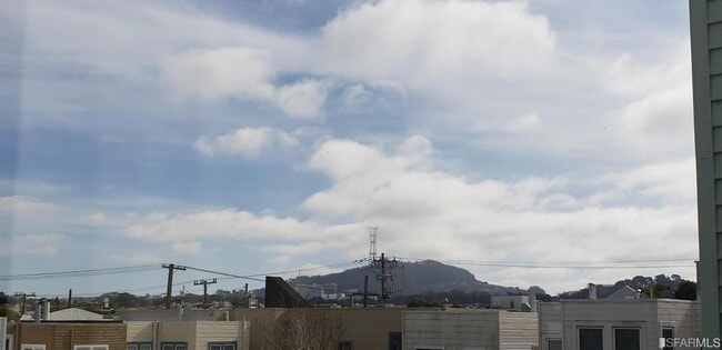 Building Photo - 272 25th Ave