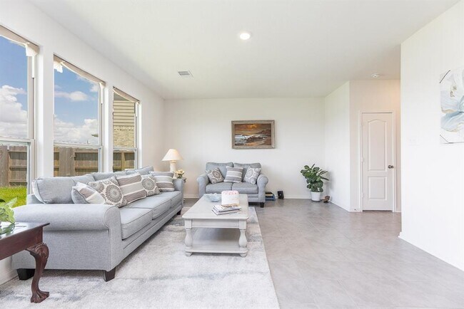 Building Photo - 25442 Cartington Ln