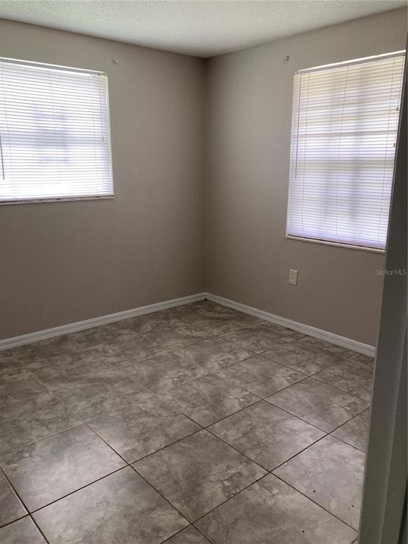 Building Photo - 2605 E 26th Ave