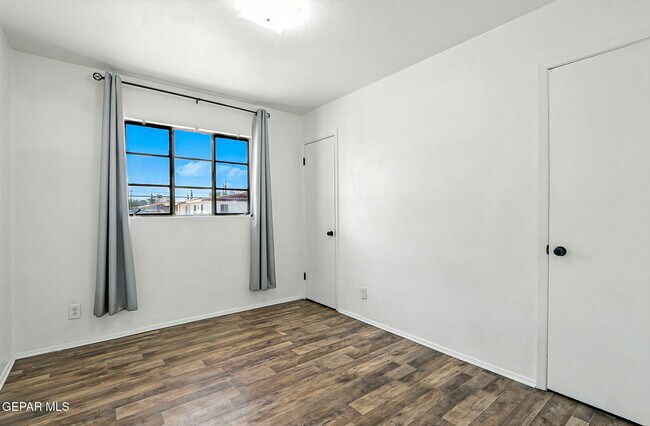 Building Photo - 5312 Capistrano Dr