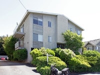 Building Photo - 20) 8746 Phinney
