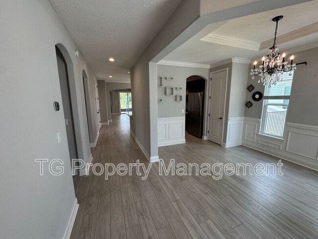 Building Photo - 64 Rose Dew Dr