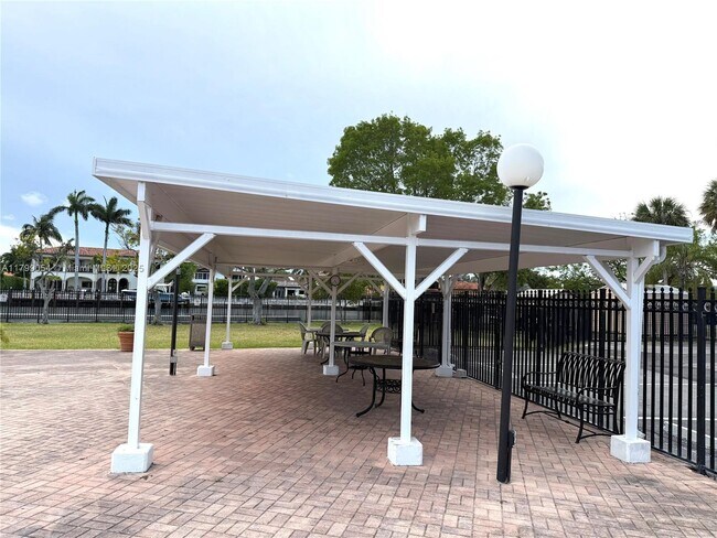 Building Photo - 851 Three Islands Boulevard
