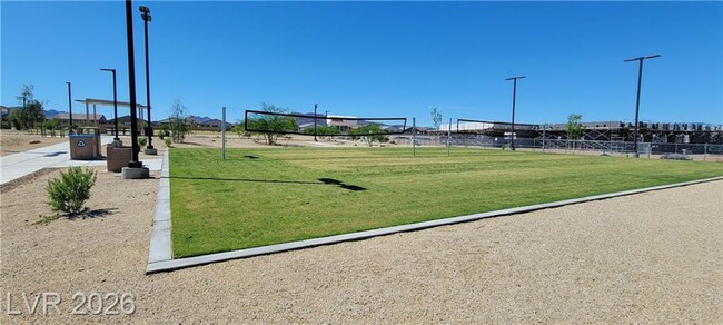 Building Photo - Spacious Henderson Townhome with Balconies and Resort Amenities