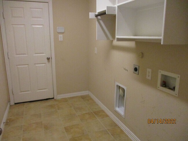 Building Photo - 2505 Mesa Glen Dr
