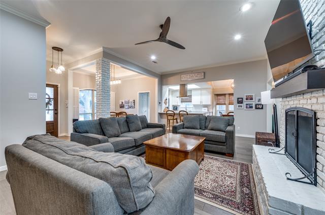 Building Photo - 6423 Windsong Dr