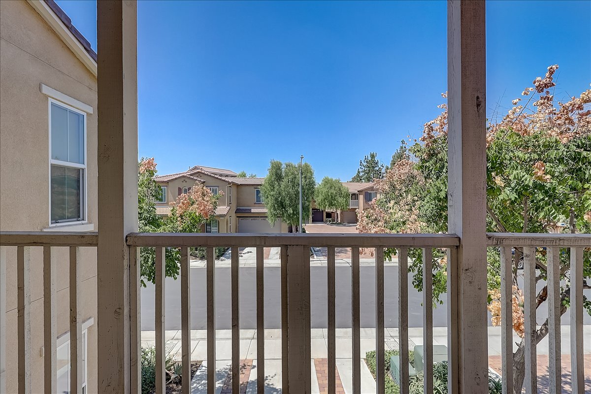 Building Photo - 3115 N Sunrise Ct