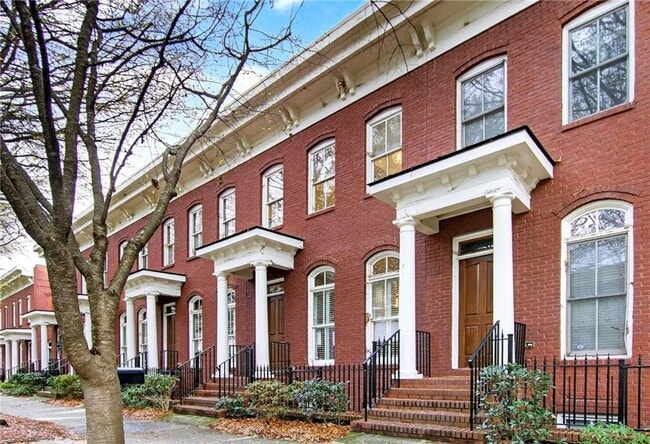 Building Photo - 841 Inman Vlg Pkwy NE