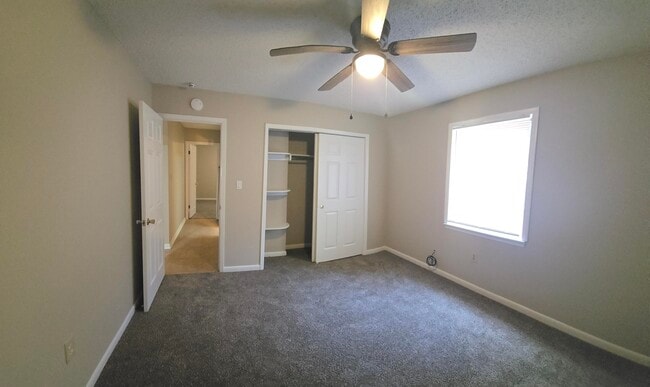 Building Photo - 309 Somerset Dr