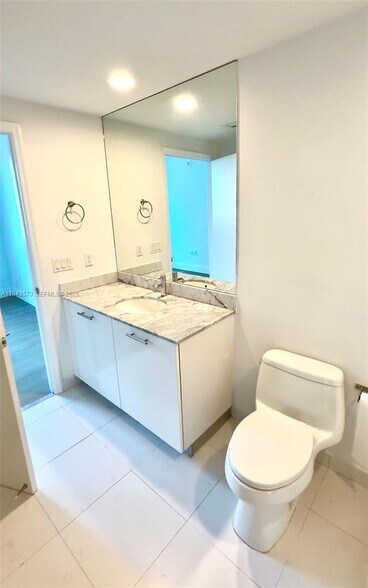 Building Photo - 500 Brickell Ave