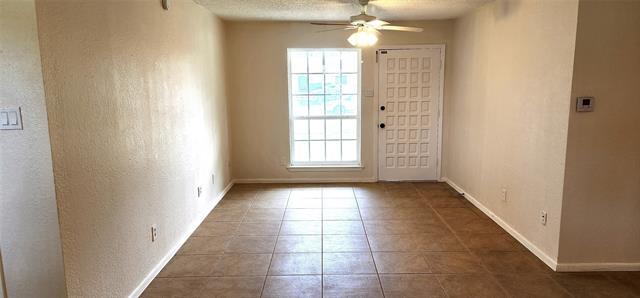 Building Photo - 1729 Sherrye Dr