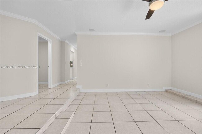Building Photo - 4201 W Sailboat Dr