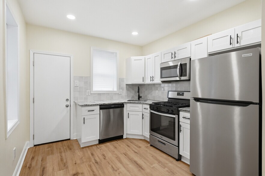 Building Photo - 1441 S Marston St