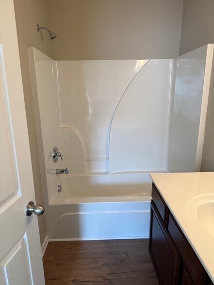 Building Photo - 2028 Shaylin Loop