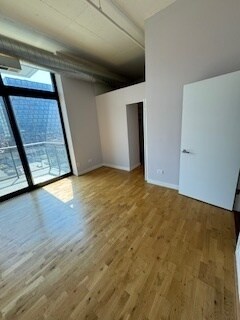 Building Photo - 740 W Fulton St
