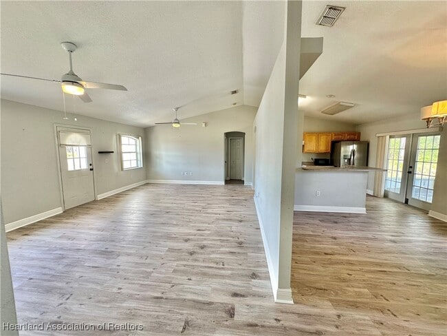 Building Photo - 2924 Thunderbird Rd