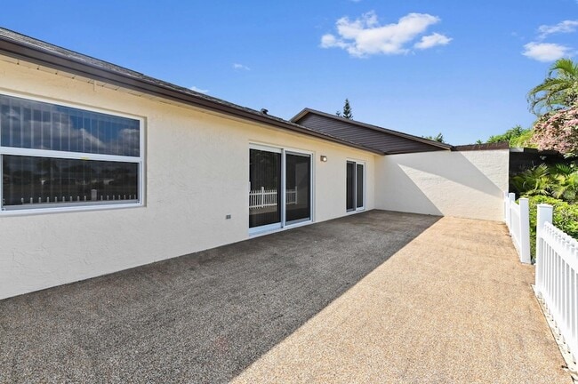 Building Photo - 8515 Lakepoint Ct