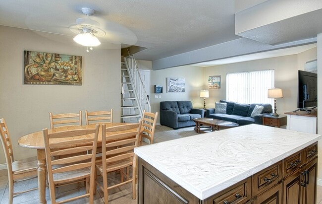 Building Photo - 414 E Oceanfront