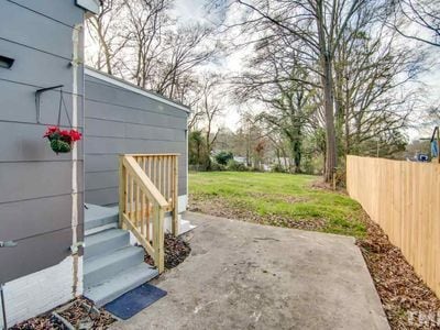 Building Photo - 313 Raynor St